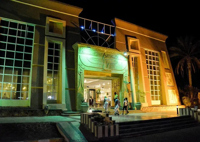 Blue Reef Red SeaResort Hotel